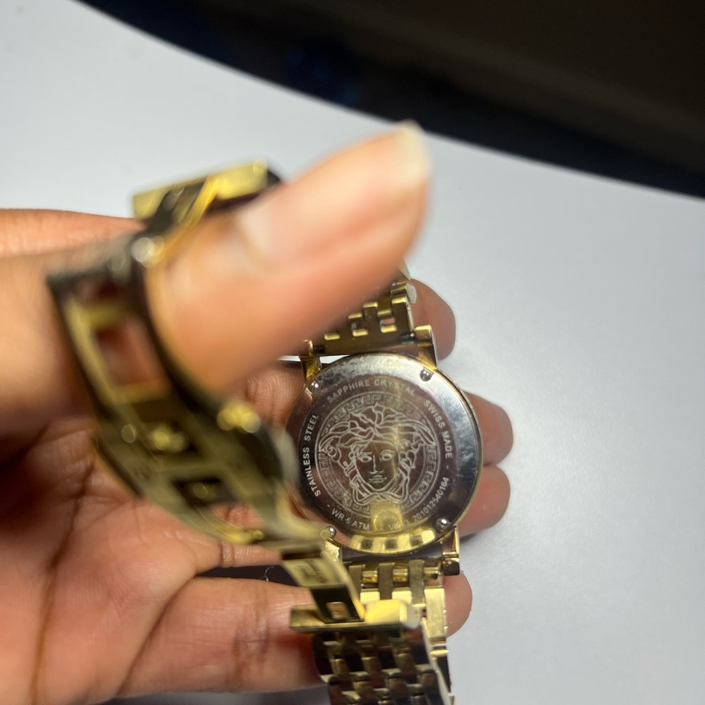 Authentic Versace Greca Lady Watch Vevc00619 - image 2